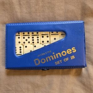 Travel Size Dominoes, Vintage